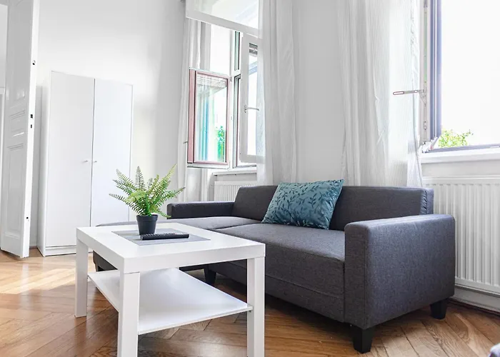 Apartment Stylish 2br Retreat Steps From Akh & Volksoper *