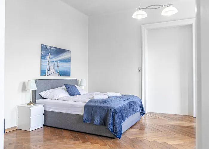 Apartment Stylish 2br Retreat Steps From Akh & Volksoper